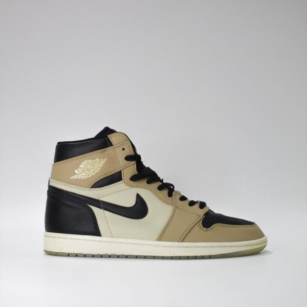 Nike Jordan1 Retro High Beige/Black