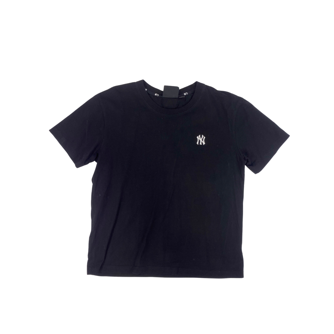 Polera MLB New York Yankees Logo Pequeño Negro