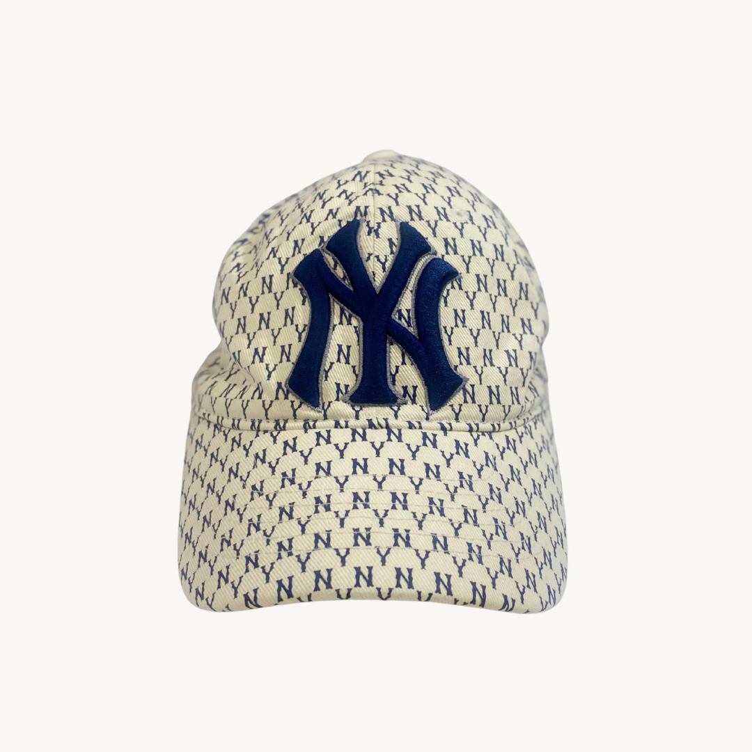 Gorra New Era 9Twenty Estampado Monograma - Imagen 2