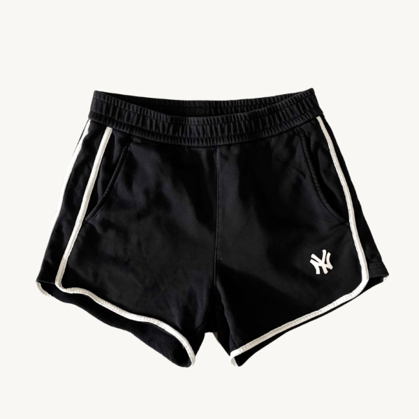Shorts Deportivos MLB New York Yankees Negros con Ribete Blanco